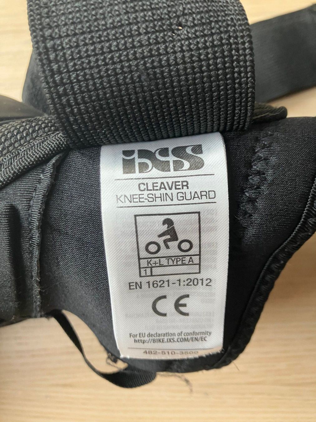 IXS Protezioni & Imbottiture: iXS Cleaver Knee-Shin Guard M for downhill biking – Usato da Bonstetten venduto da __sunshine__ 2