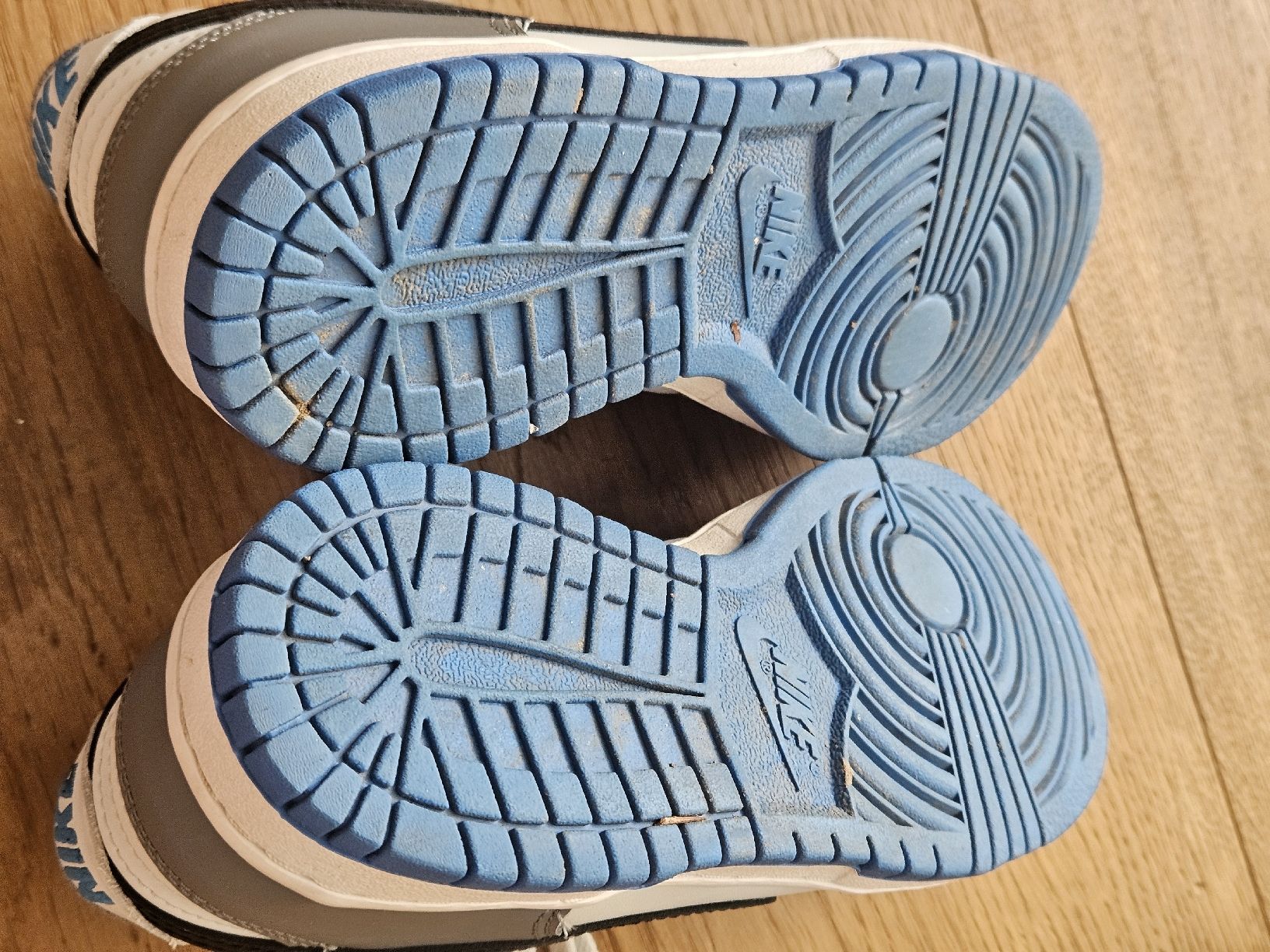 Nike Schuhe für Jungen: Nike Dunk Low Kinder Turnschuhe Grösse 36.5 – Gebraucht aus Richterswil von kajahnig 3