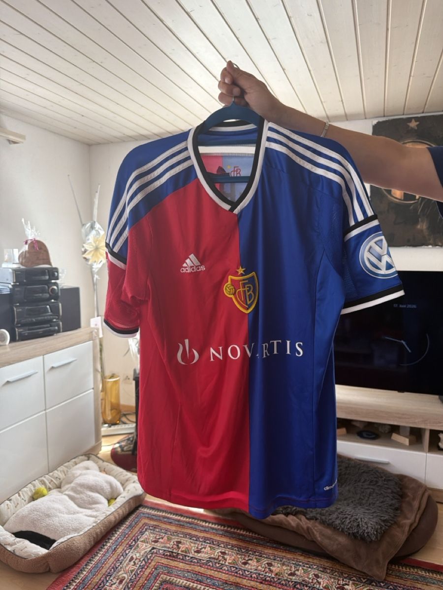 Adidas Canottiere & Pantaloni: FC Basel  – Usato da Zürich venduto da lui_6chl