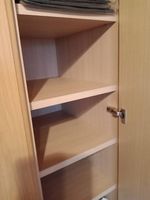 Kleiderschrank mit 5 Türen zu verkaufen.
