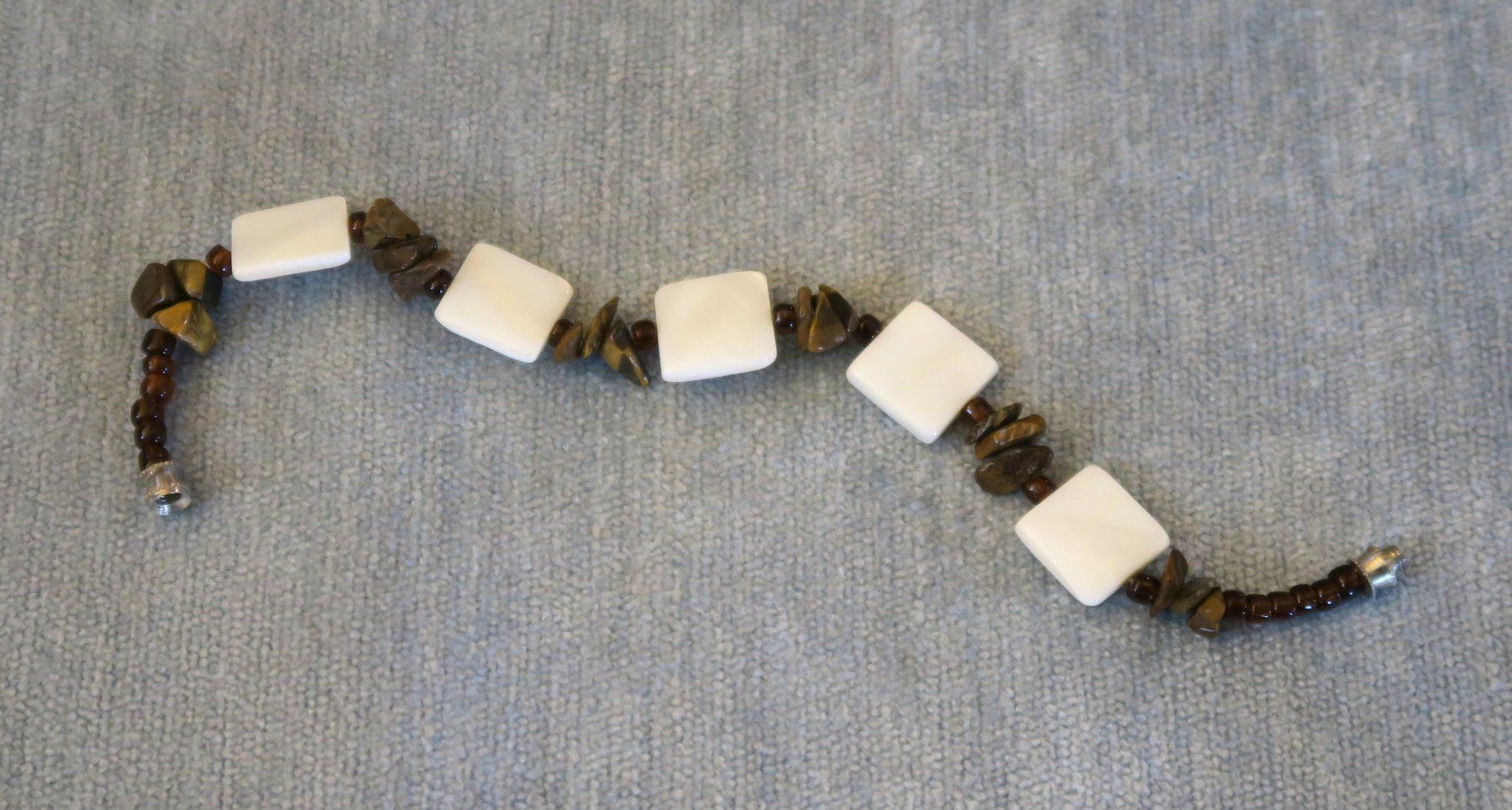 Bracciali & Braccialetti: Armband Perlmutt/Tigerauge – Usato da Brittnau venduto da marlenestone 6