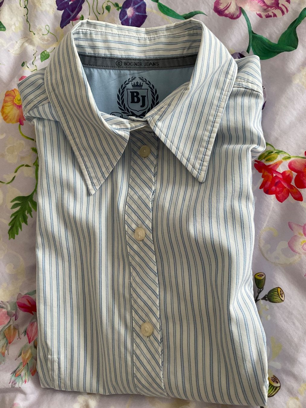 Bogner Blusen: BOGNER Jeans elegante Bluse Gr 42 top – Gebraucht aus Urdorf von alda02 9