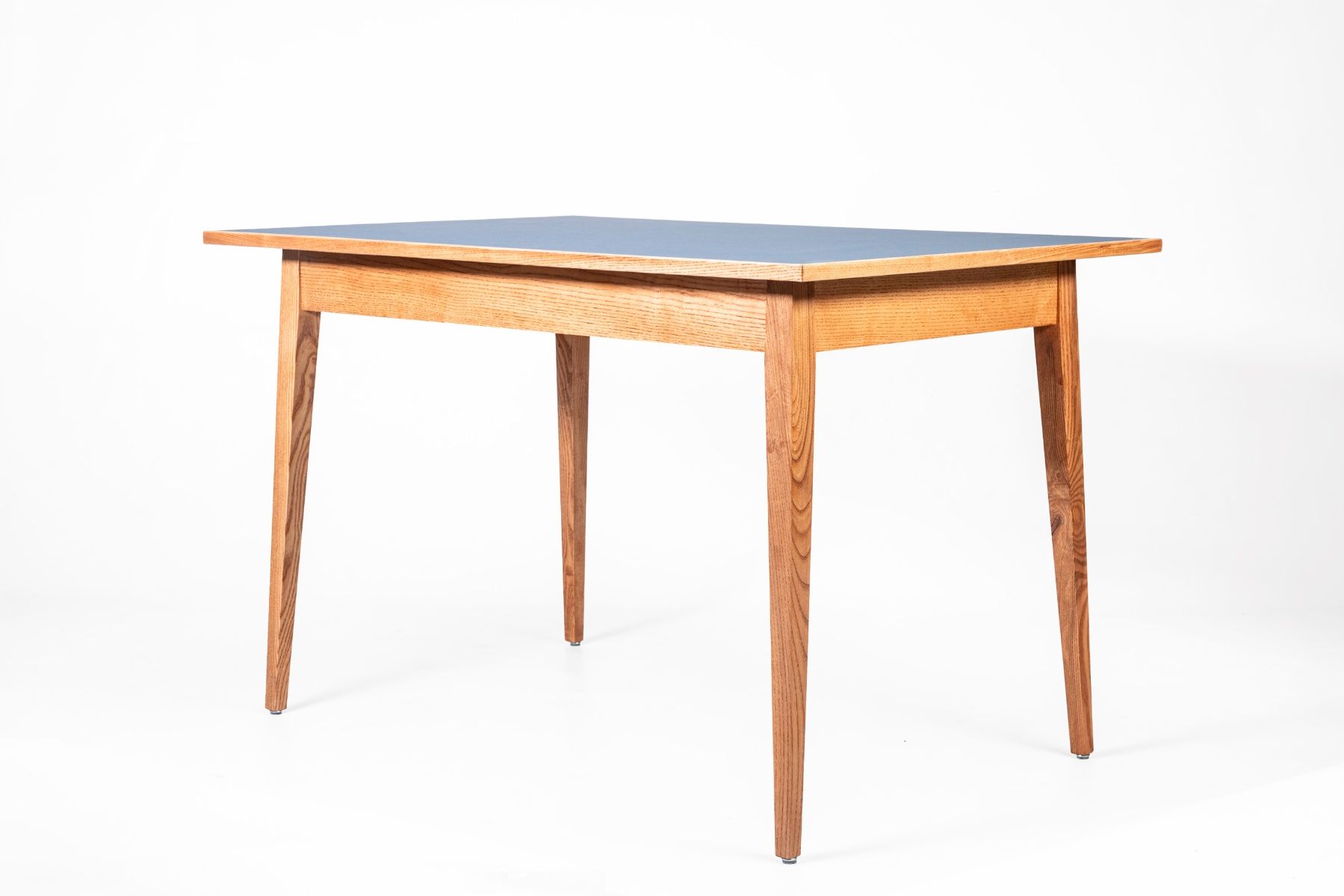 Tables: Linoleum Tisch – D'occasion à Beringen par 8222Beringen