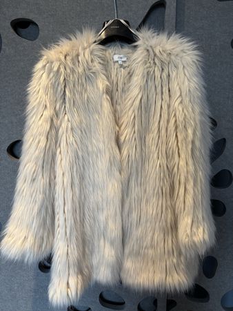 Kuschlige Jacke beige Fell-Look River Island Gr. 38
