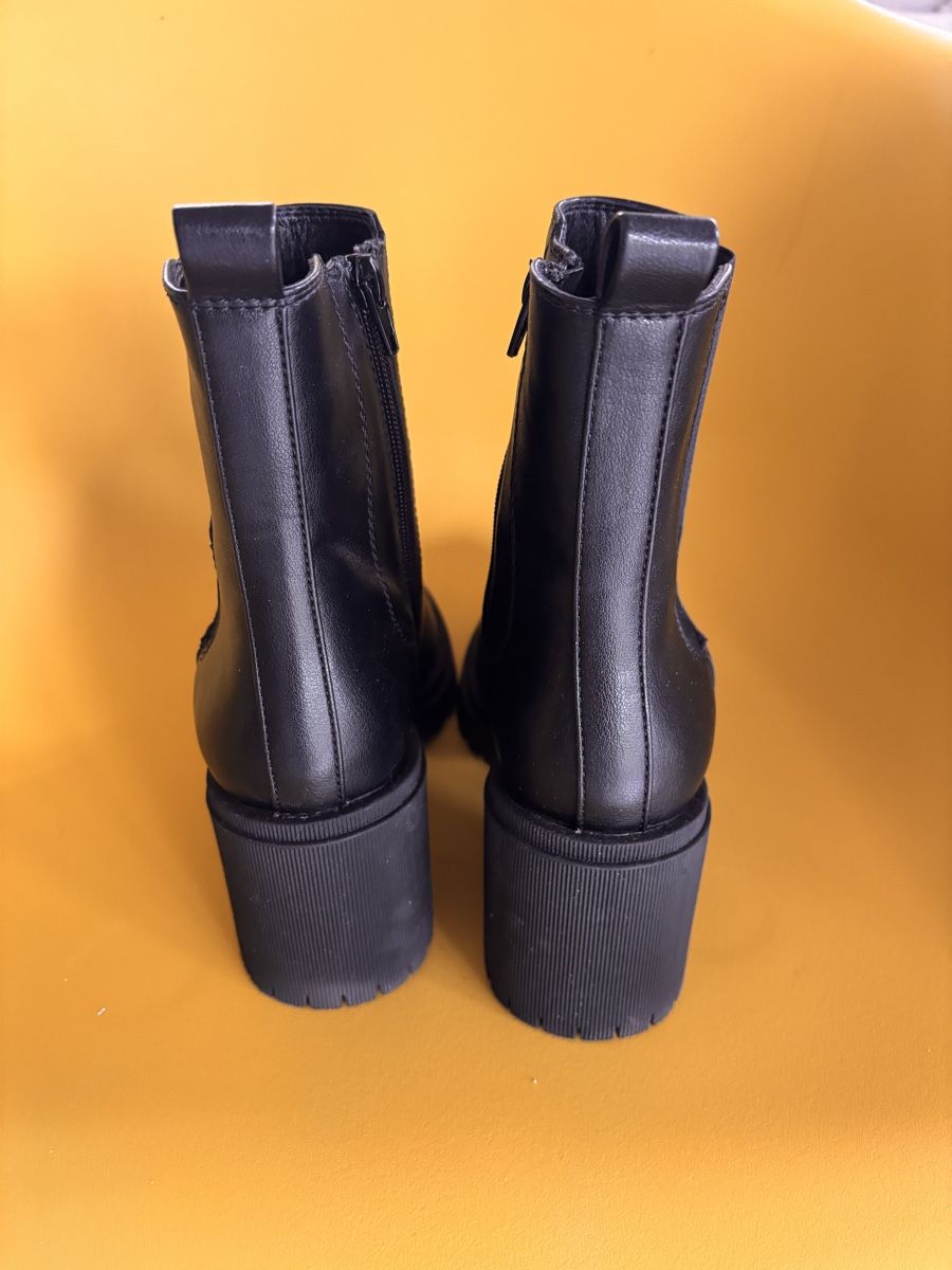 Dosenbach Damenschuhe: Stiefelette Gr. 38 – Gebraucht aus Dielsdorf von Nlj2 7