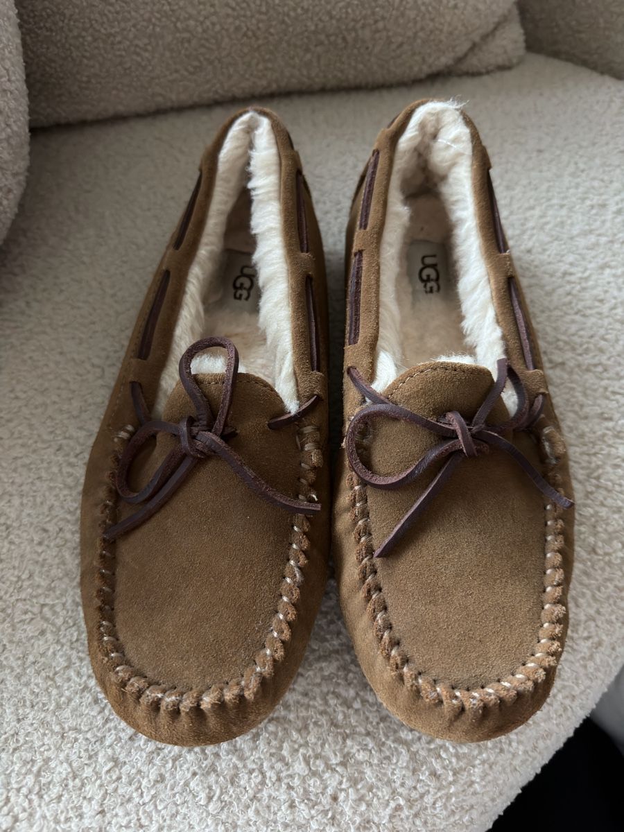 Ugg Damenschuhe: Ugg dakota suede chesnut  – Neu (gemäss Beschreibung) aus Bern von sar_r5dp 4