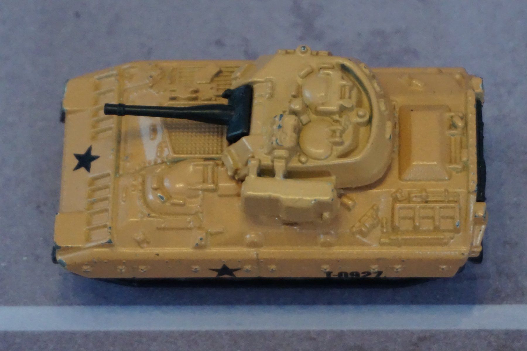 Matchbox Voitures modèles: Matchbox Bradley M2 Panzer COOL !!!!!!!!!!!!!!!!!!! – D'occasion à Reiden par Doppeldecker69 4