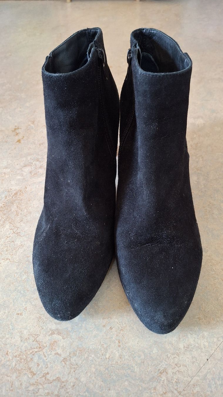Damenschuhe: Schwarze Stiefeletten Minelli Gr. 39 – Gebraucht aus Brienz BE von mondchatz1 4