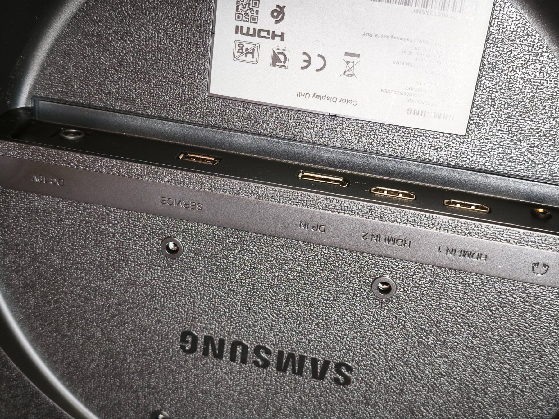 Samsung Monitor: Écran Samsung 28 pouces bon état – Usato da Courroux venduto da petit-chevreuil 5
