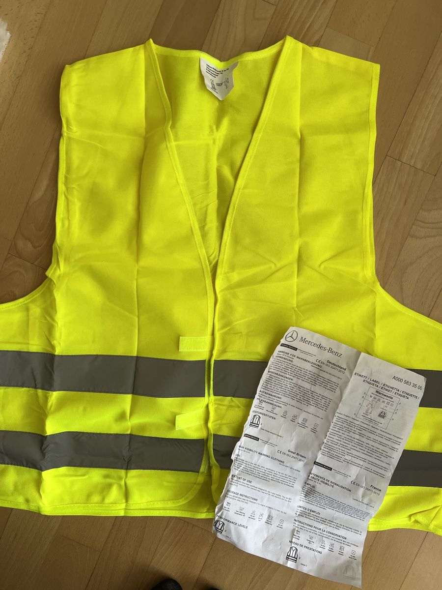 Gilet & Giacche: Warnweste Mercedes neu – Nuovo (secondo la descrizione) da Abtwil SG venduto da ale2002