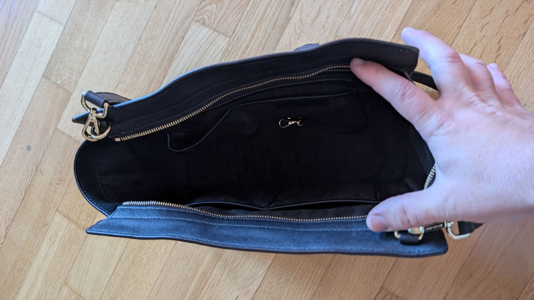 Michael Kors Sacs femmes: Michael Kors Tasche – D'occasion à Locarno par ama_7bm7 2