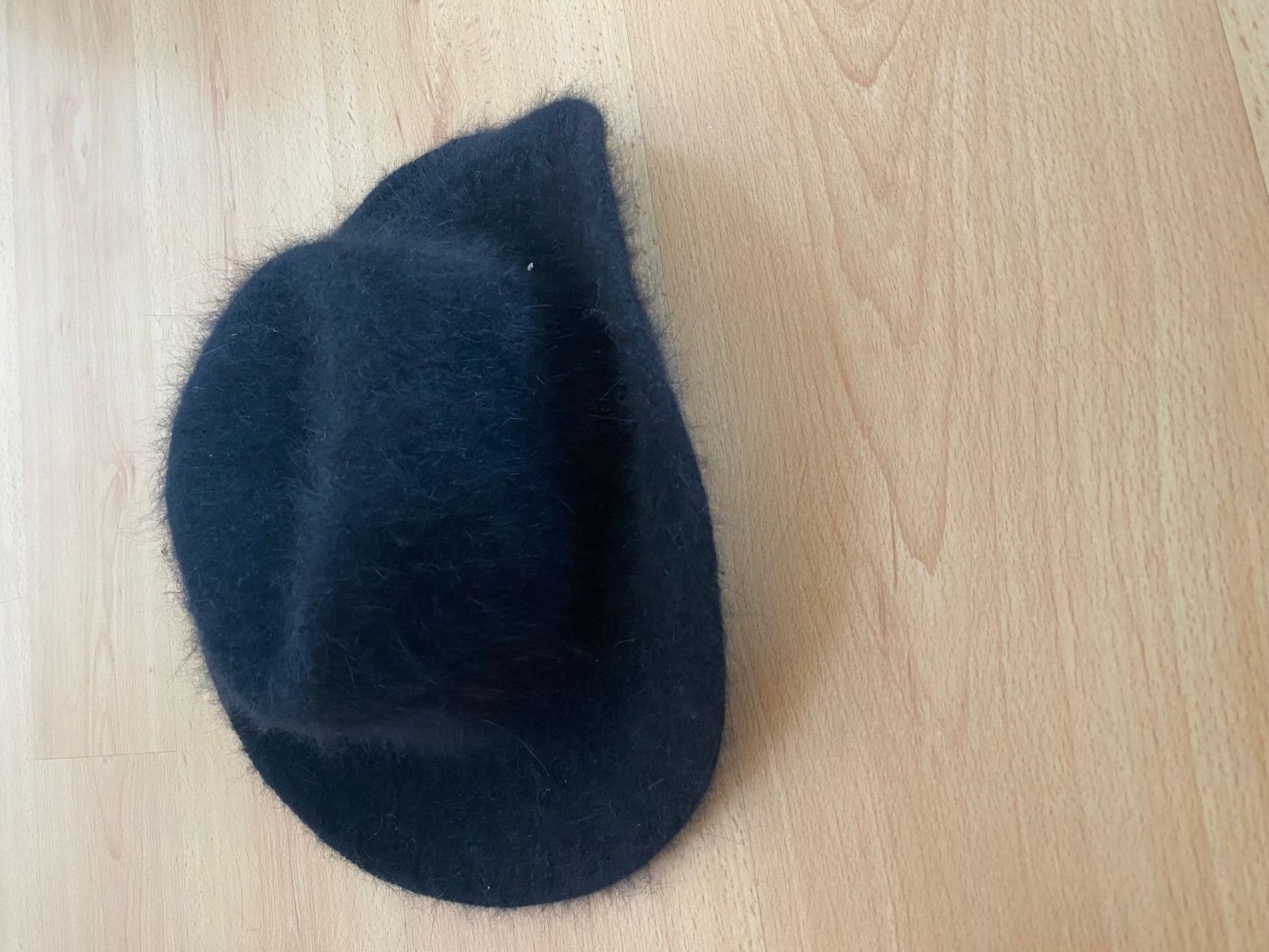 Copricapi, berretti & cappellini: Hut für Damen / Winter – Usato da Vaduz venduto da RapunzelLissi