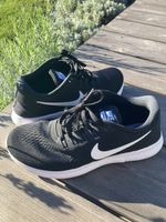 Laufschuhe Nike Free RN schwarz weiss Grösse 38.5 gebraucht