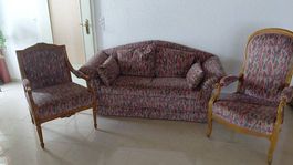 Sofa mit 2 Stühlen