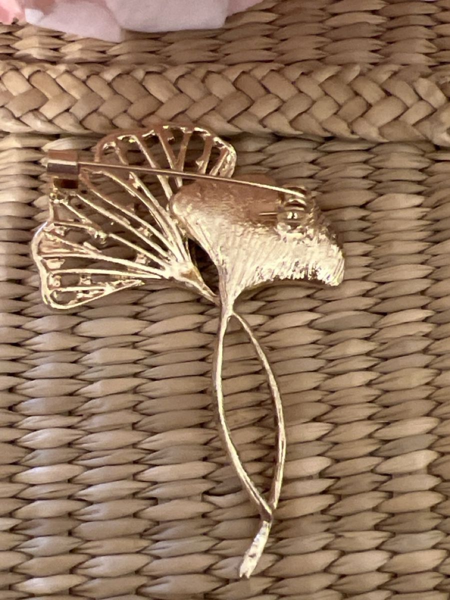 Broches & Aiguilles: Schöne Gingo Brosche – Neuf (Voir description) à Seon par Sunny-Schmuck78 2