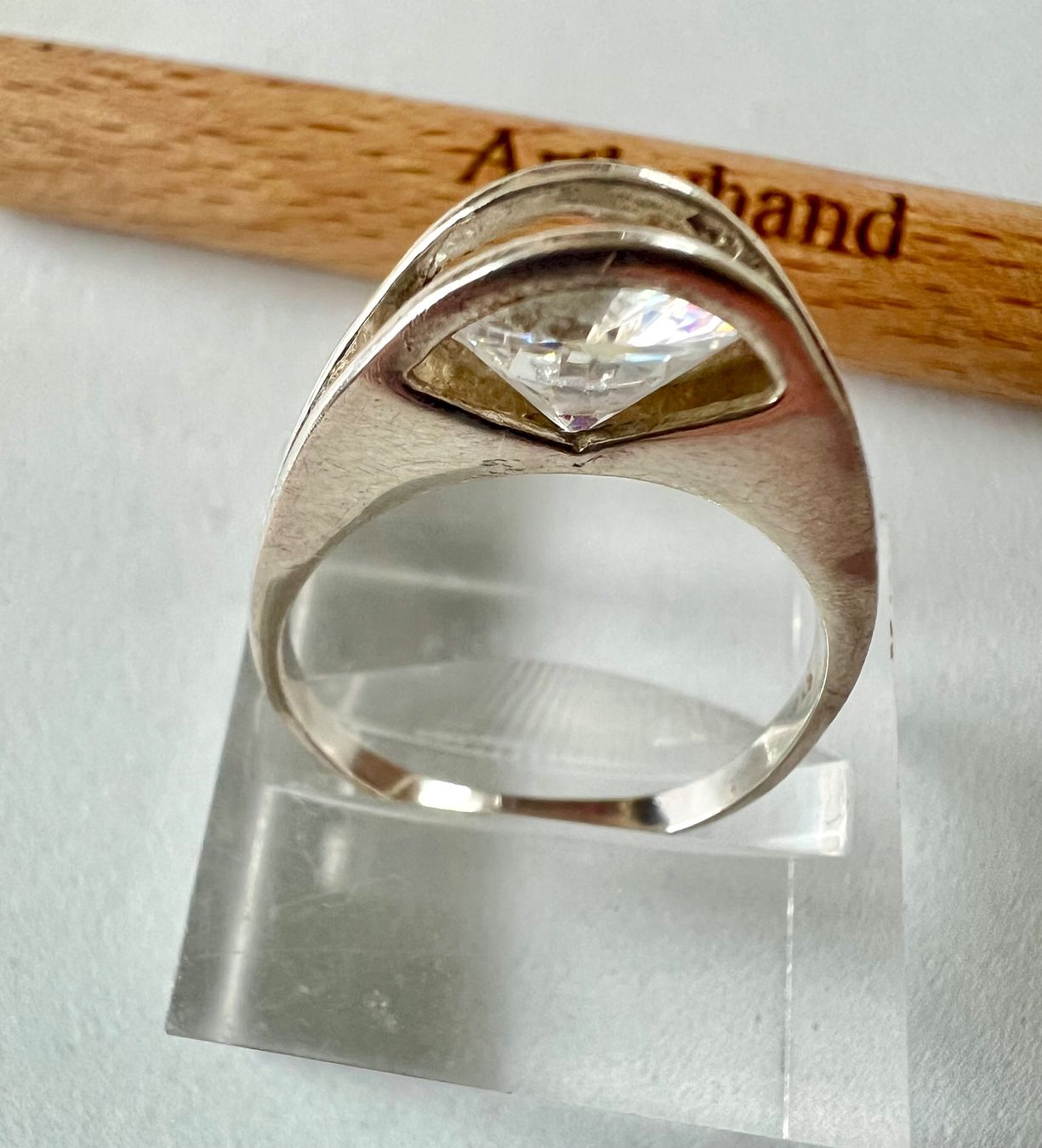 Anelli: Designer Silber Ring 925 mit 9mm schwebendem Zirkonia – Usato da Ruswil venduto da artbyhand