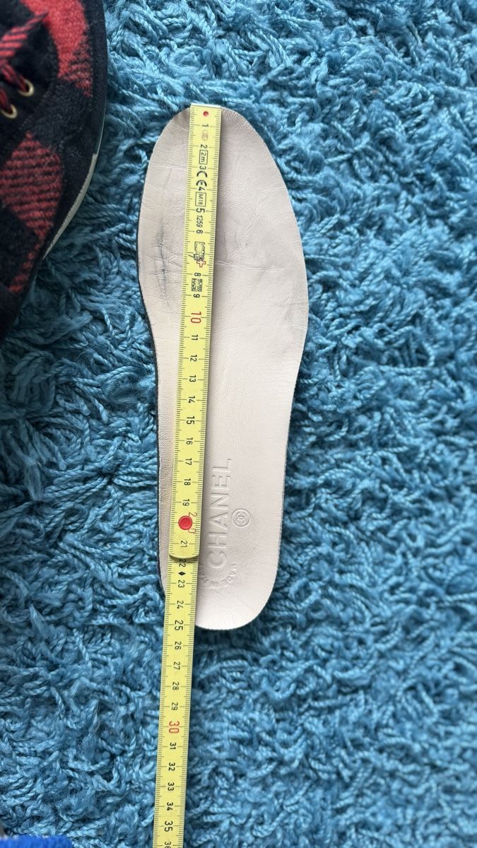 Chanel Chaussures femmes: Chanel Sneakers Grösse 39   – D'occasion à Kloten par liu_65tx 8