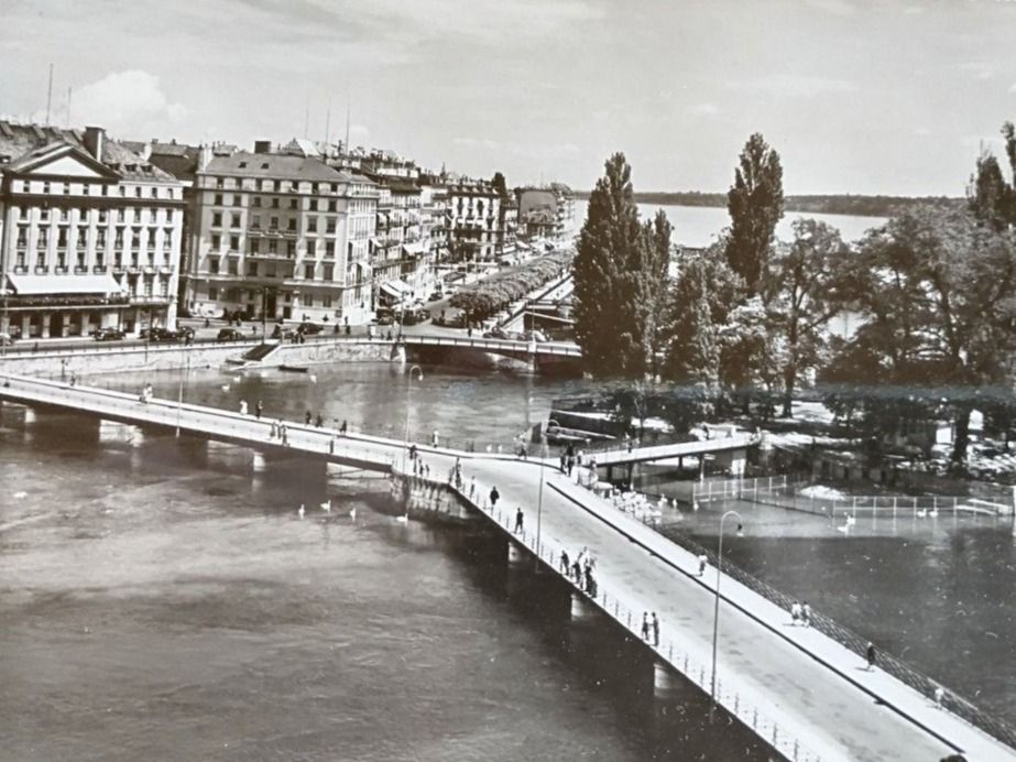 Cartoline postali: Ansichtskarte Genève s/w 1950 – Usato da Wildhaus venduto da Hukwildhaus 3