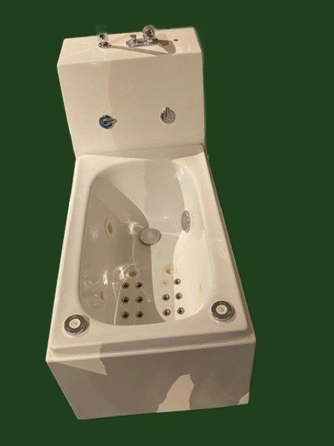 Whirlpool Vasche da bagno: Whirlpool für Fussmassage – Nuovo (secondo la descrizione) da Laupen BE venduto da HRSTHS