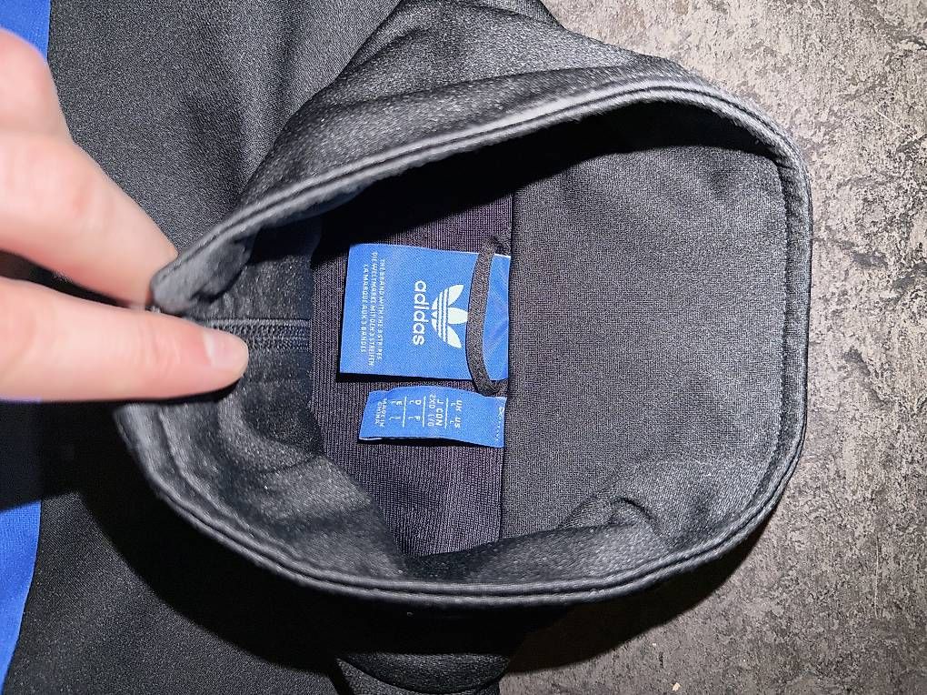 Jacken: adidas zipper – Gebraucht aus Hünenberg See von broglisvintage 2