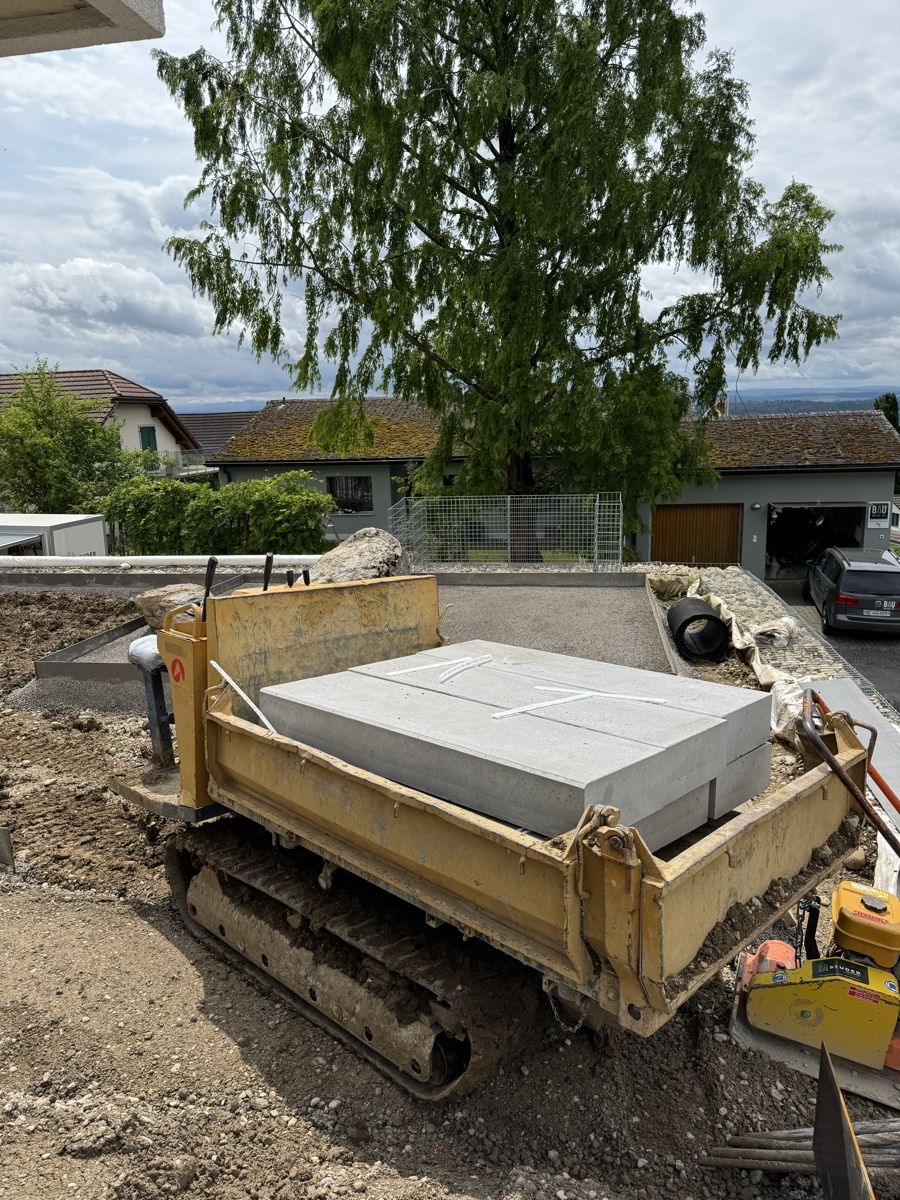 Kubota Autoribaltabili: Raupendumper Huki 130-4 / 3-Seiten Kipper – Usato da Oberbipp venduto da philippkallen