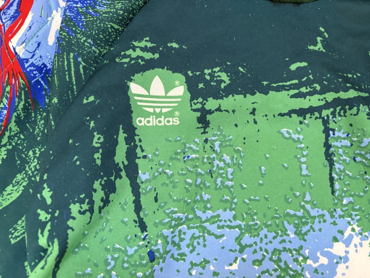 Adidas Pullover & Sweatshirts: Goaldress Adidas Pullover mit Print dunkelgrün – Gebraucht aus Buchrain von Sisi83 1