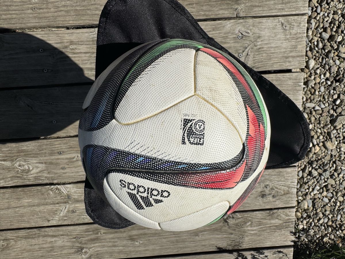 Adidas Palloni: Fussball Adidas Conextus Grösse 5 gebraucht – Usato da Zürich venduto da Orionos