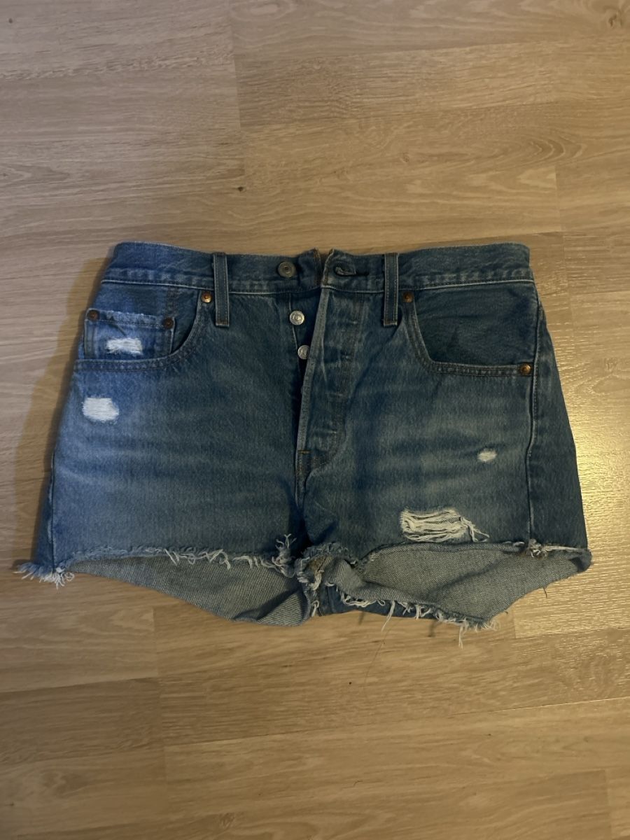 Levi's Jeans: Shorts Levis 501 W28 – Neu (gemäss Beschreibung) aus Thun von monalizchen