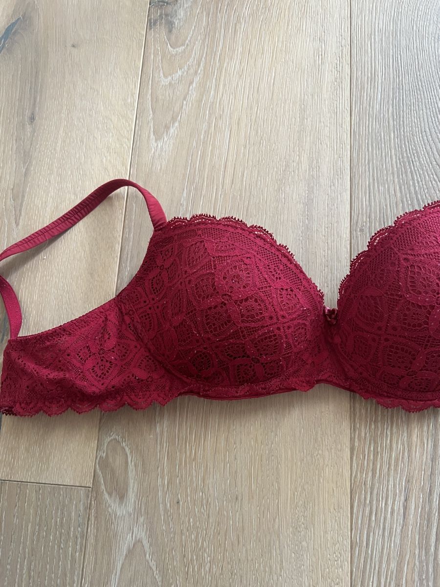 Lascana Sonstige Unterwäsche: Roter Spitzen-BH  – Gebraucht aus Lotzwil von melanielampart 2