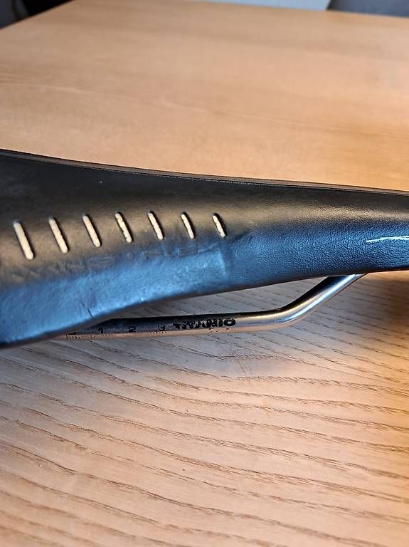 Fizik Pezzi di ricambio: Fizik Arione Titanio – Usato da Ringgenberg BE venduto da Veloeli- 1