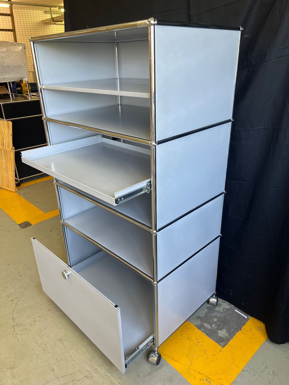 USM Scaffali: USM Haller Regal – Usato da Luzern venduto da B-R 3