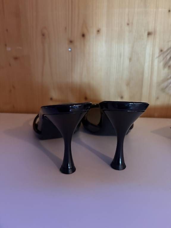 Damenschuhe: High Heels – Neu und originalverpackt aus Hellikon von ind_m7n8 2