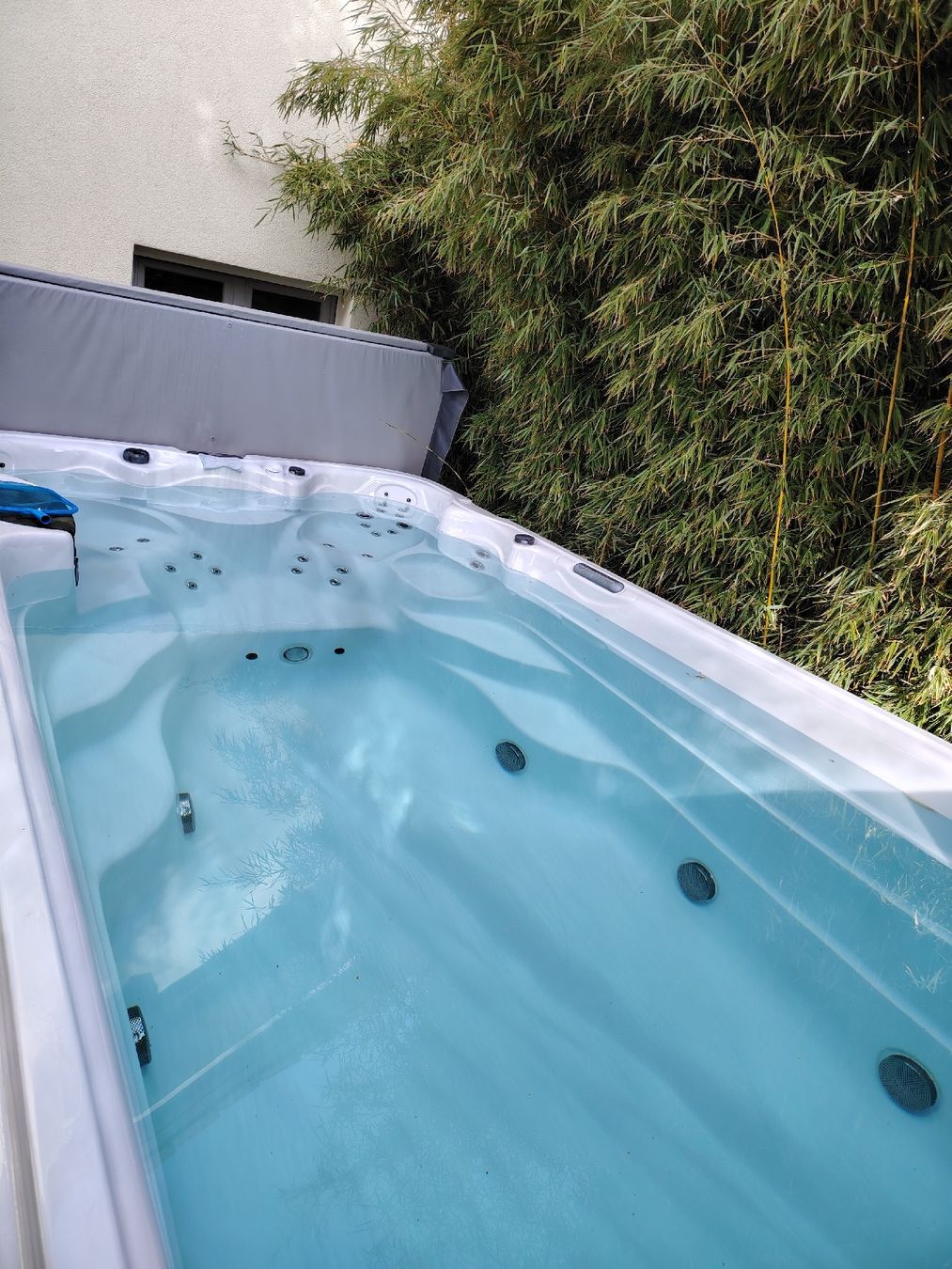 Whirlpool: Spa de nage + pompe à chaleur – Gebraucht aus Penthalaz von Fever1 2