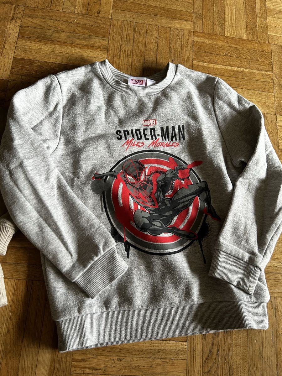 Maglioni & Felpe: Lot de 2 pullovers Spiderman / taille 110-116 – Usato da Meyrin venduto da Bronx86 2