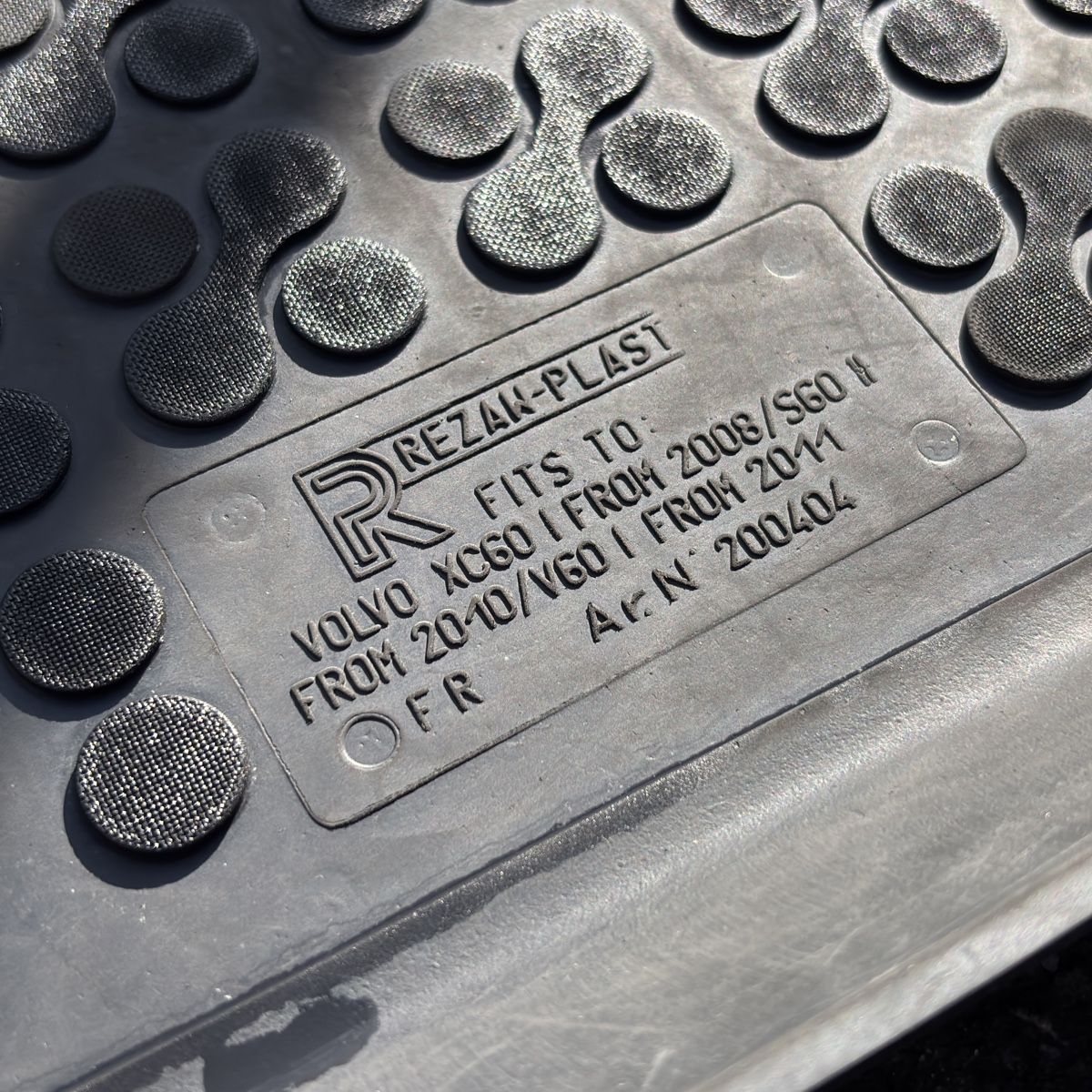 Volvo Tappeti & Tappetini: Used Volvo XC60 Floor Mats 2011 – Usato da Grabs venduto da MDS77 1
