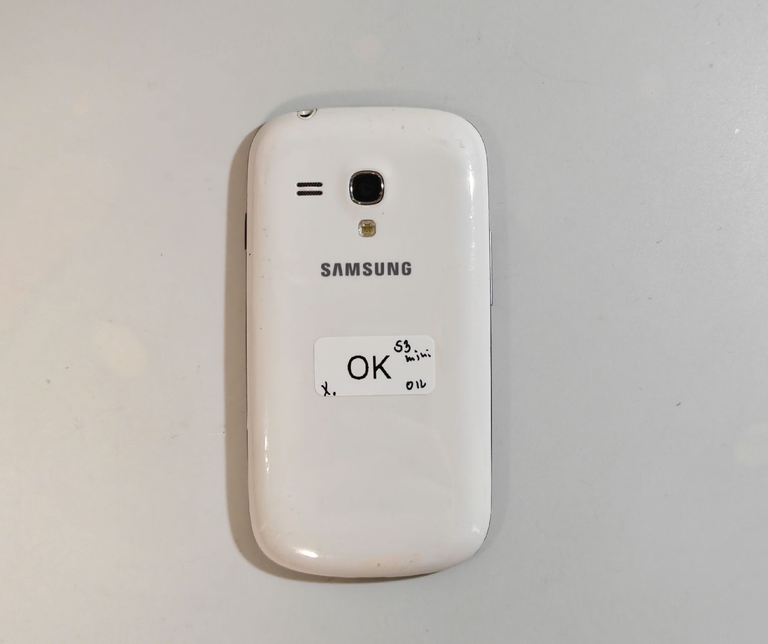 Samsung Portables: Samsung Galaxy S3 Mini weiss – D'occasion à Ehrendingen par Rocky985 2
