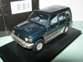 Mitsubishi Pajero 1999 LWB * Minichamps 1:43