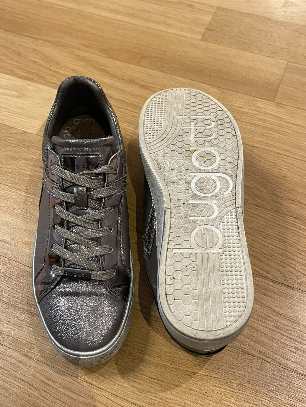 Bugatti Chaussures femmes: Bugatti Damen-Sneaker - Grösse 37 – D'occasion à Rheineck par FGeissler 6