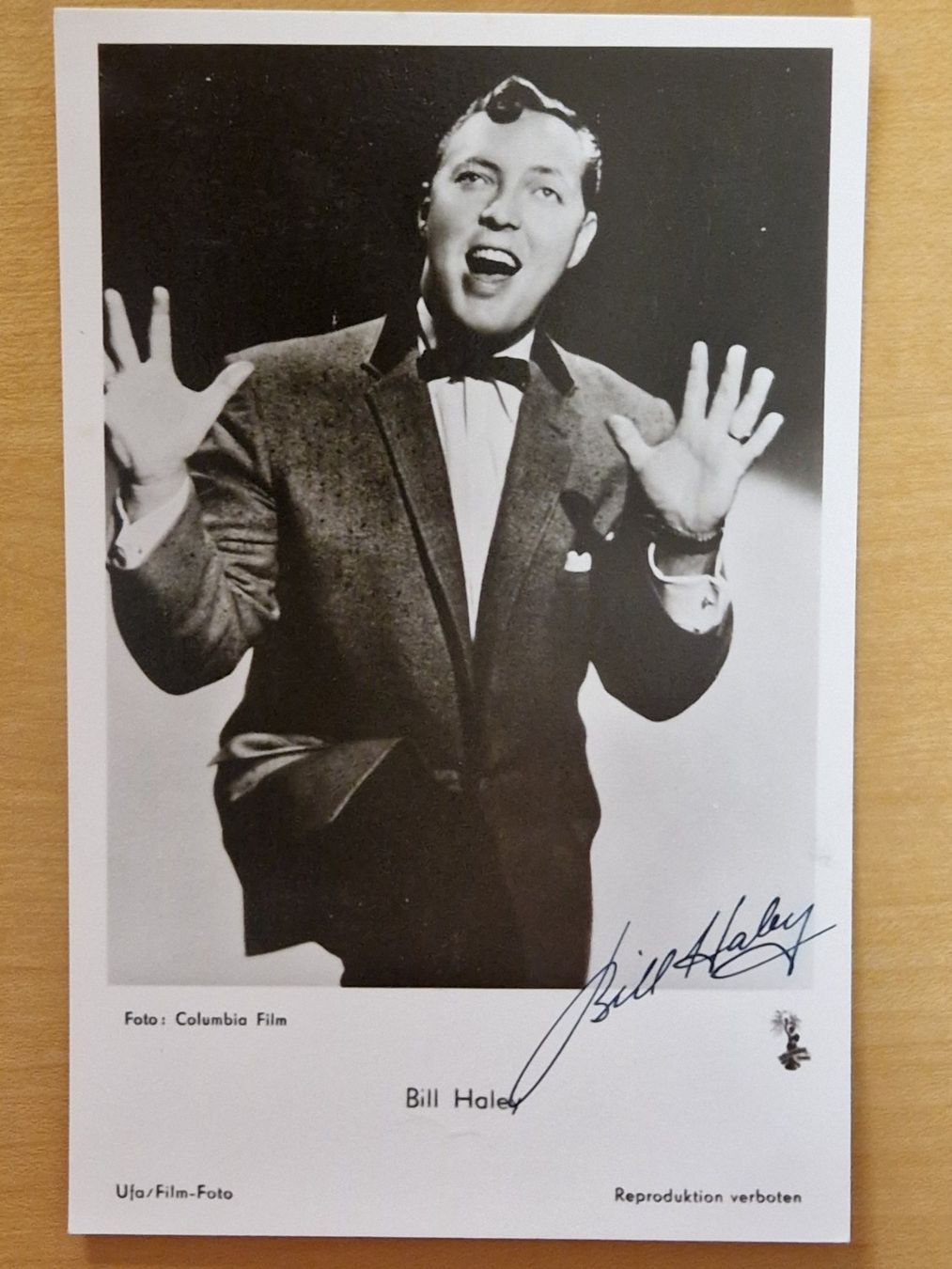 Autografi: Bill Haley, Original Autogramm auf Postkarte in s/w – Usato da Salmsach venduto da aacs65