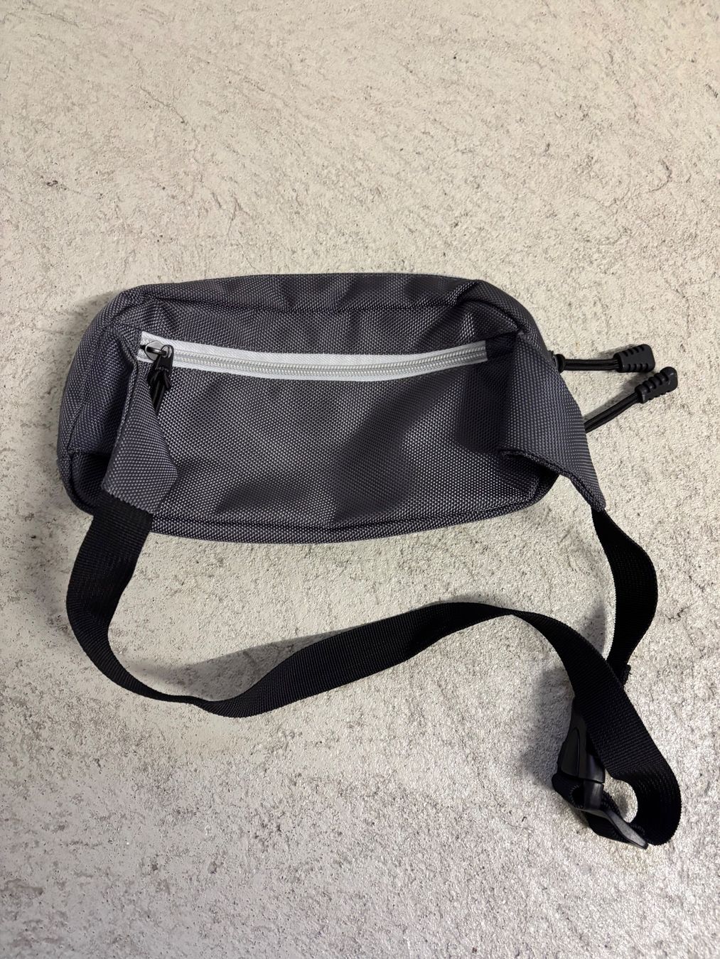 Borse: Donnay Gürteltasche mit vielen Fächern – Usato da Sonterswil venduto da VD-Service 3