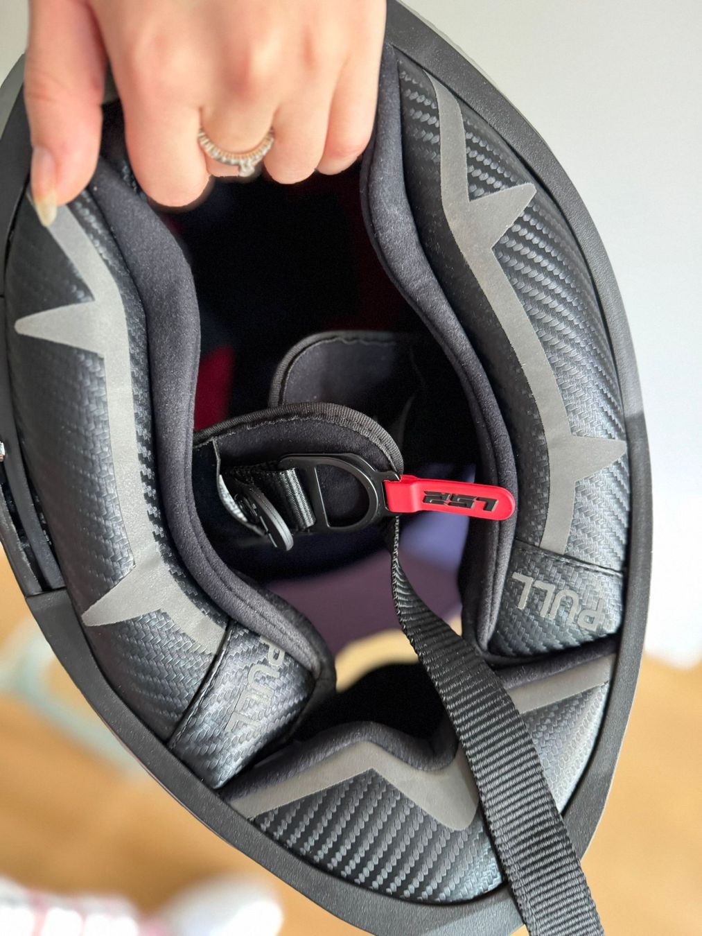 Caschi & visiere: LS2 Challenger CGT Carbon Motorradhelm – Nuovo e nell'imballaggio originale da Liebefeld venduto da ang_2hq8 1