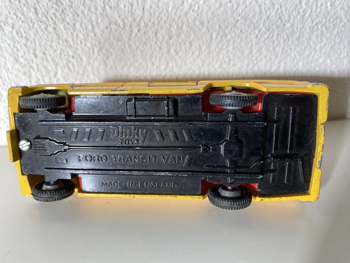 Dinky Toys Modellini d'auto: Dinky Toys Ford Transit – Usato da Winterthur venduto da ben_9vxx 4