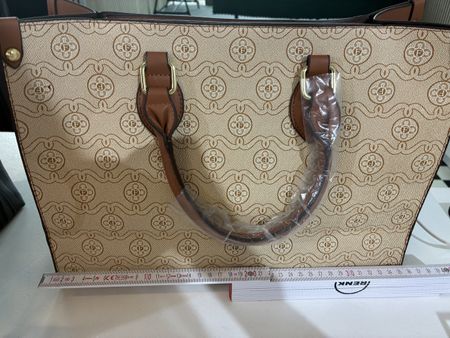 👜 Elegante Damenhandtasche – Neu  Stilvoll, modern 