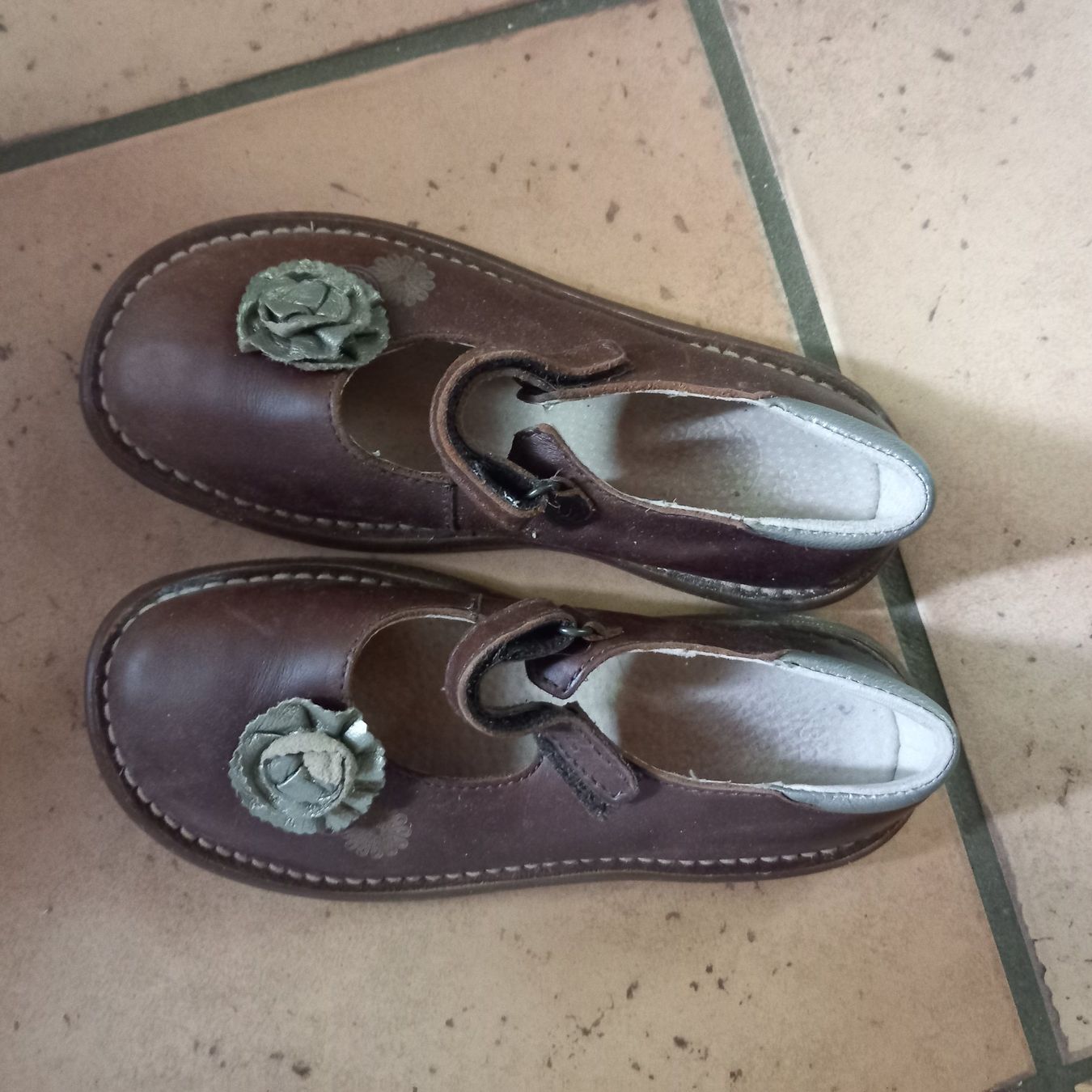 Kickers Scarpe per ragazze: Ballerines Kickers 32 – Usato da Courrendlin venduto da tititchoun