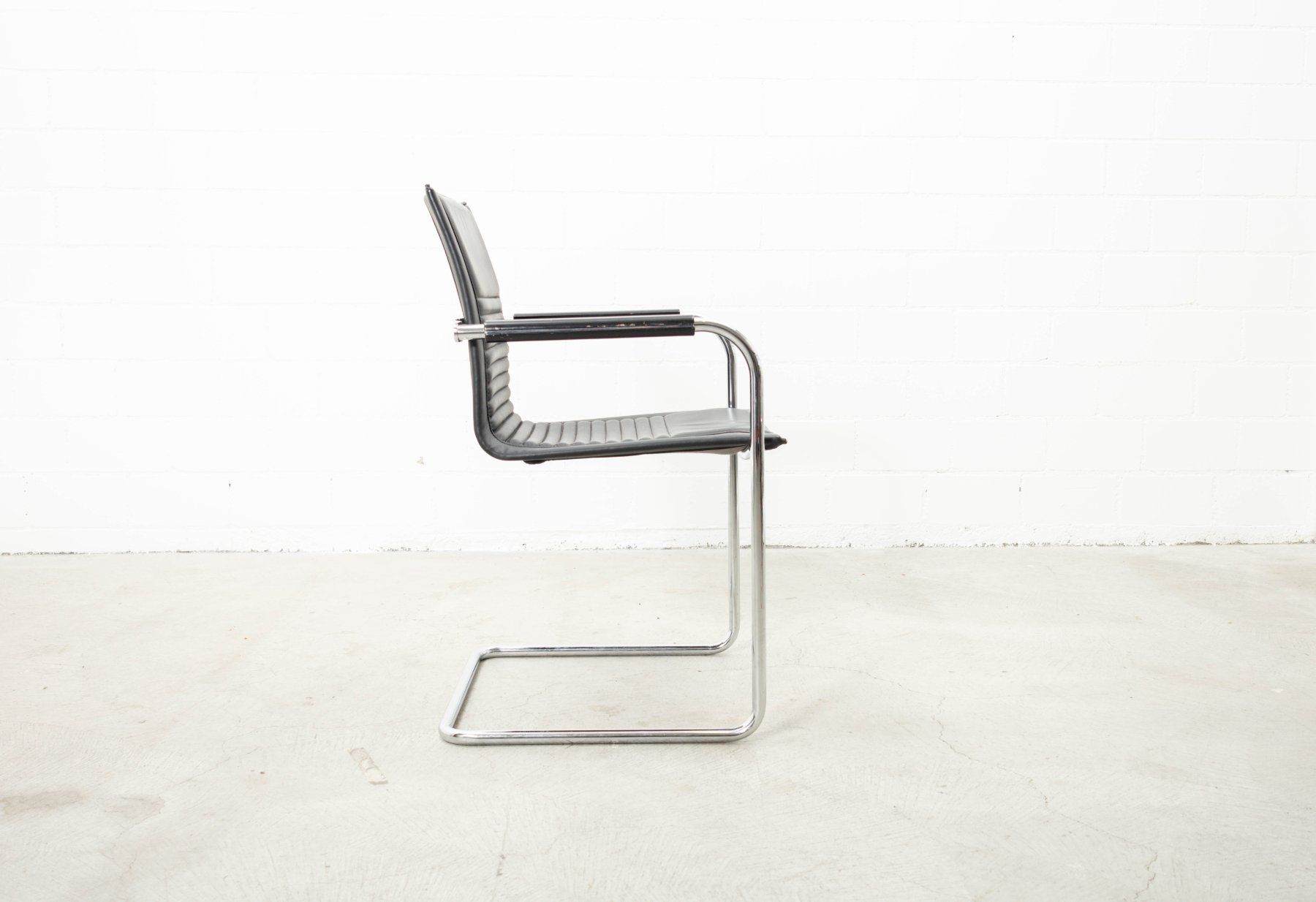 Knoll Sedie: Dialog Freischwinger Walter Knoll Art Collection – Usato da Zürich venduto da ZuercherBrockenhaus 2
