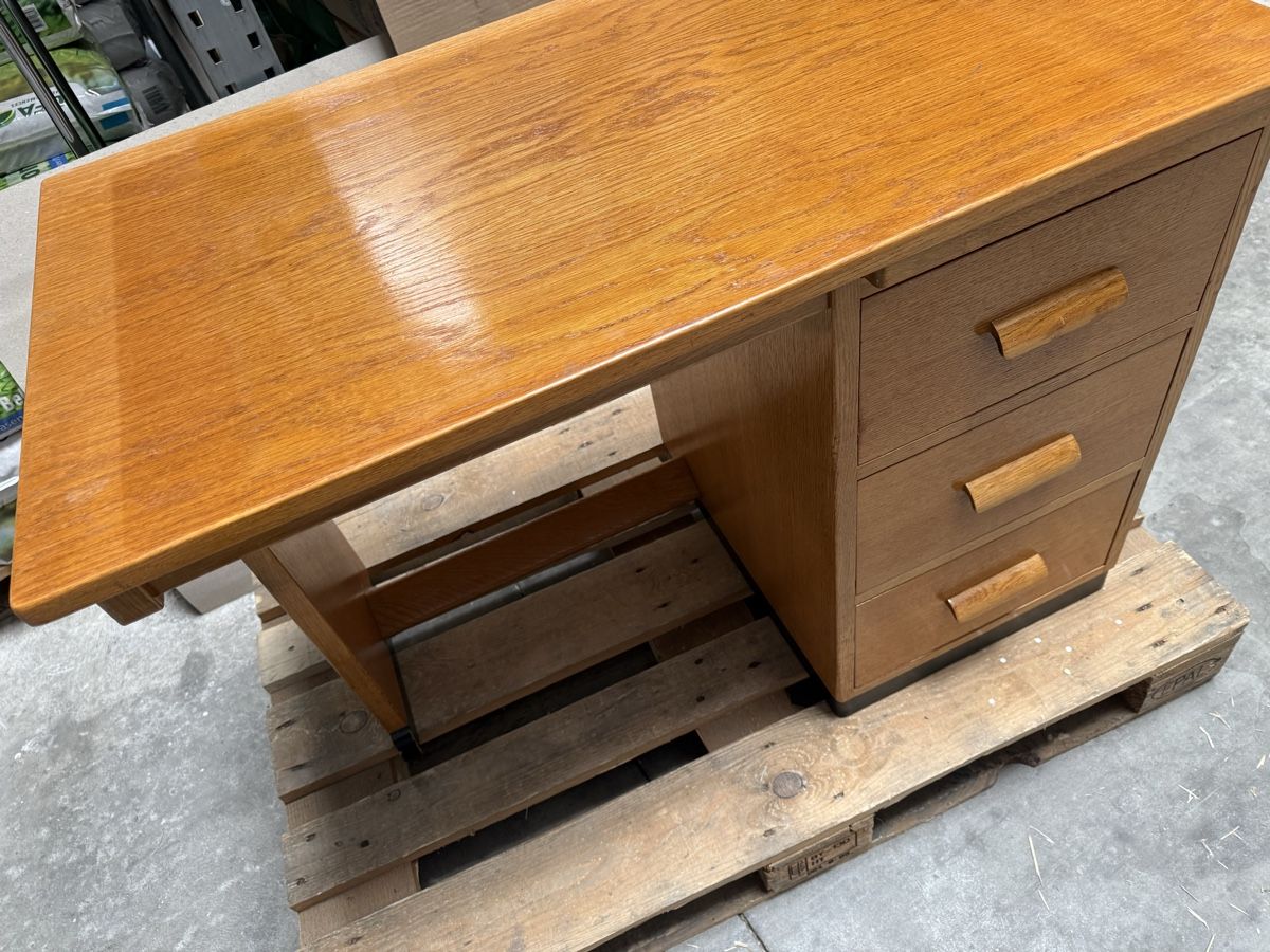 Bureaux: Schreibtisch – D'occasion à Horriwil par Carrera68