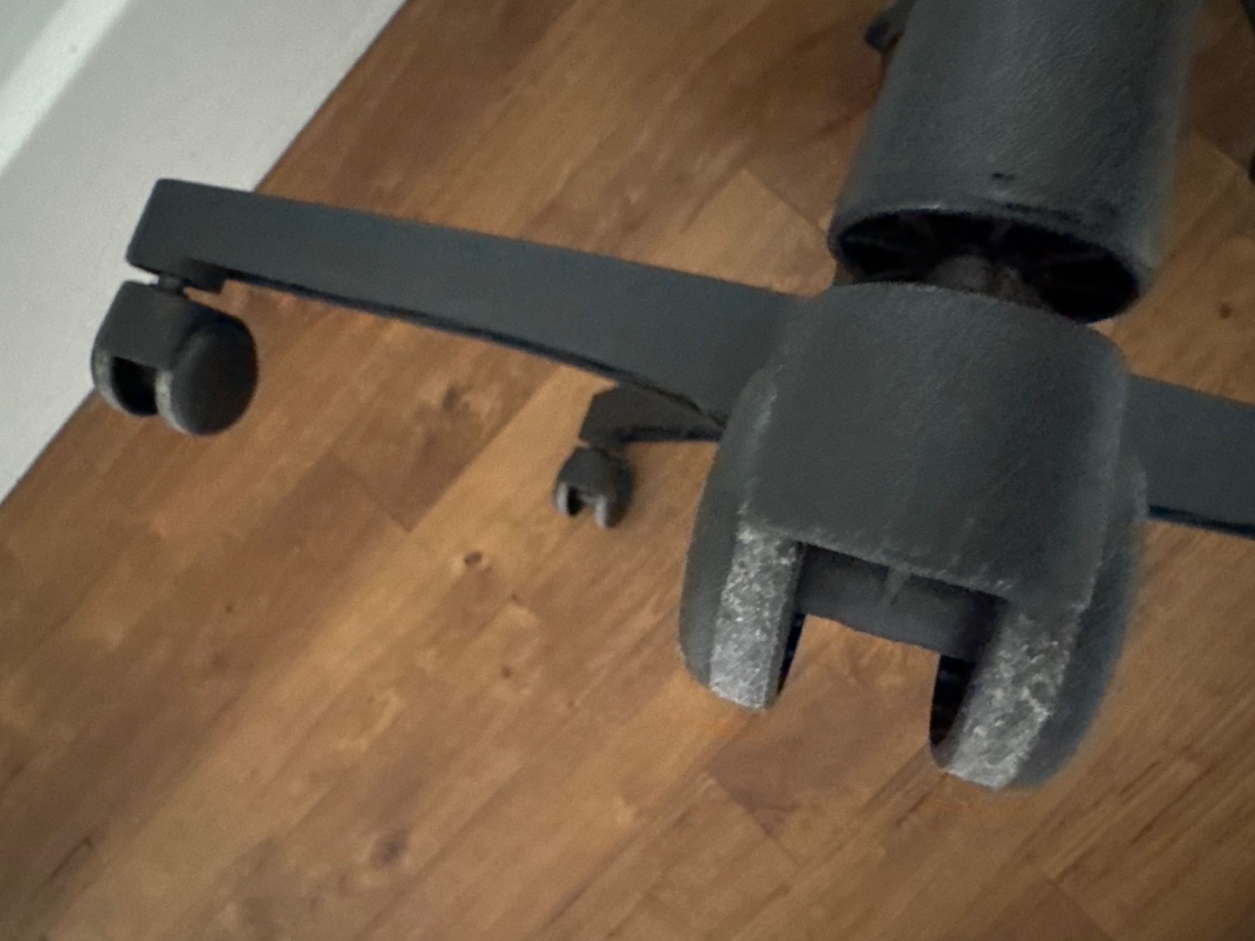 Sedie a rotelle: Fauteuil de bureau ergonomique Topstar noir – Usato da Lausanne venduto da ealloa 5