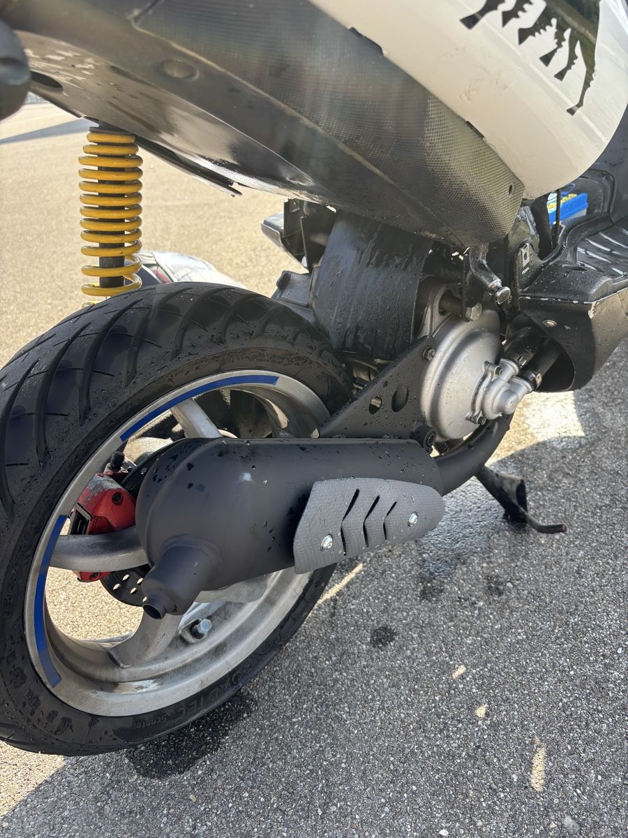 Aprilia Scooter: Aprilia Sr 50 – Usato da Ipsach venduto da seb_2p9q 2