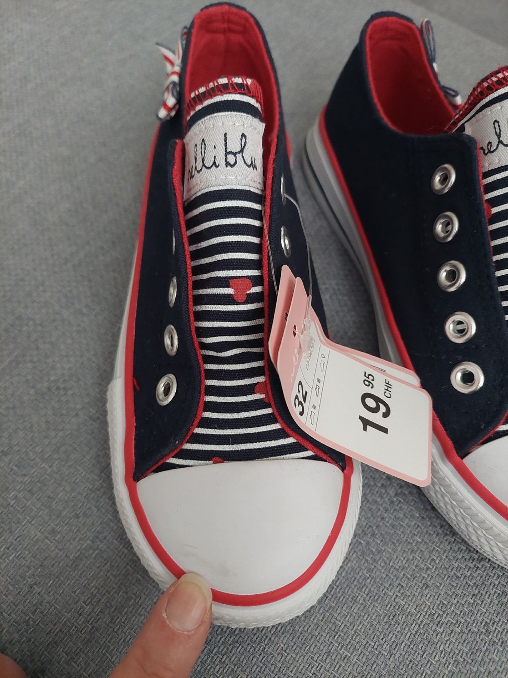 Scarpe per ragazze: Neu! Süsse Mädchen Sneakers Gr. 32 – Nuovo e nell'imballaggio originale da Flims Dorf venduto da Truemorish 1