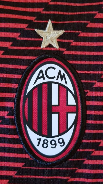 Maillot AC Milan Domicile Signé Rafael Leao #10 – Avec Certificat Beckett